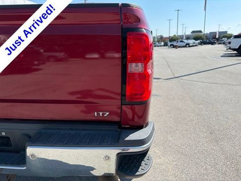 Used 2018 Chevrolet Silverado 2500 LTZ w/ Duramax Plus Package AWD/4WD image 18