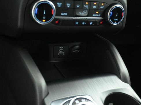 Used 2025 Ford Escape ST-Line w/ Equipment Group 301A image 18