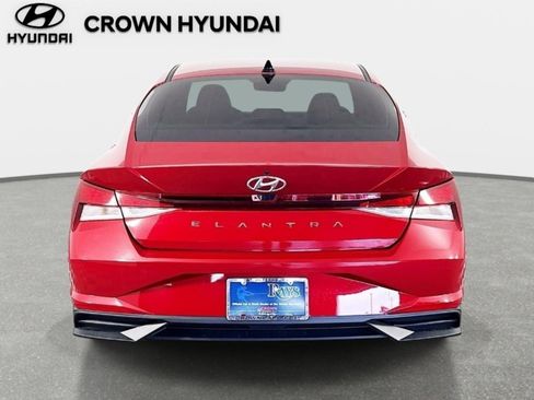 Certified 2023 Hyundai Elantra SEL w/ Convenience Package FWD image 6