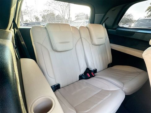 Used 2018 Mercedes-Benz GLS 450 4MATIC image 29