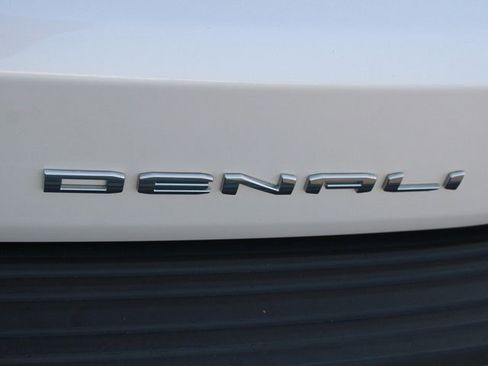 Certified 2021 GMC Yukon XL Denali w/ LPO, Illumination Package image 19