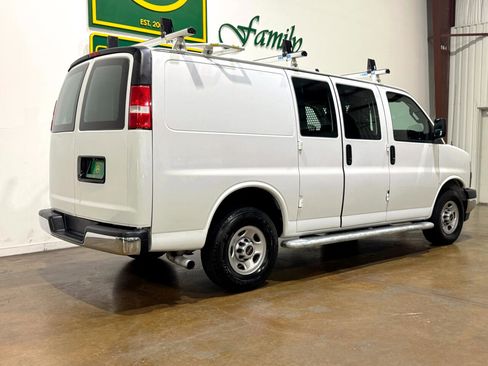 Used 2020 GMC Savana 2500 w/ Driver Convenience Package image 7
