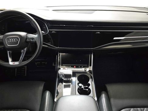 Used 2022 Audi SQ7 Prestige w/ Prestige Package AWD/4WD image 18