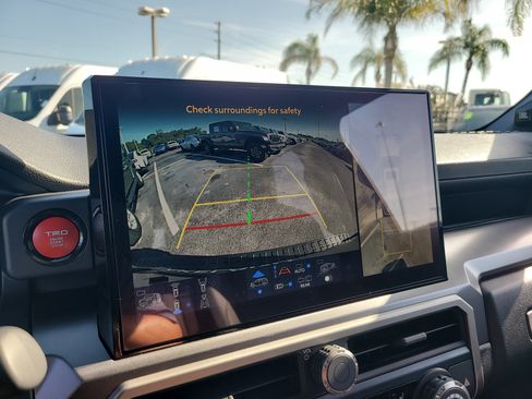 Used 2026 Toyota 4Runner TRD Off-Road Premium AWD/4WD image 23