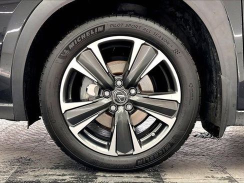 Used 2019 Lexus UX 200 w/ Premium Package image 8