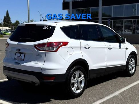 Used 2015 Ford Escape SE FWD image 23