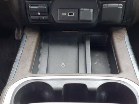 Used 2020 Chevrolet Silverado 2500 LTZ w/ LTZ Texas Edition image 22