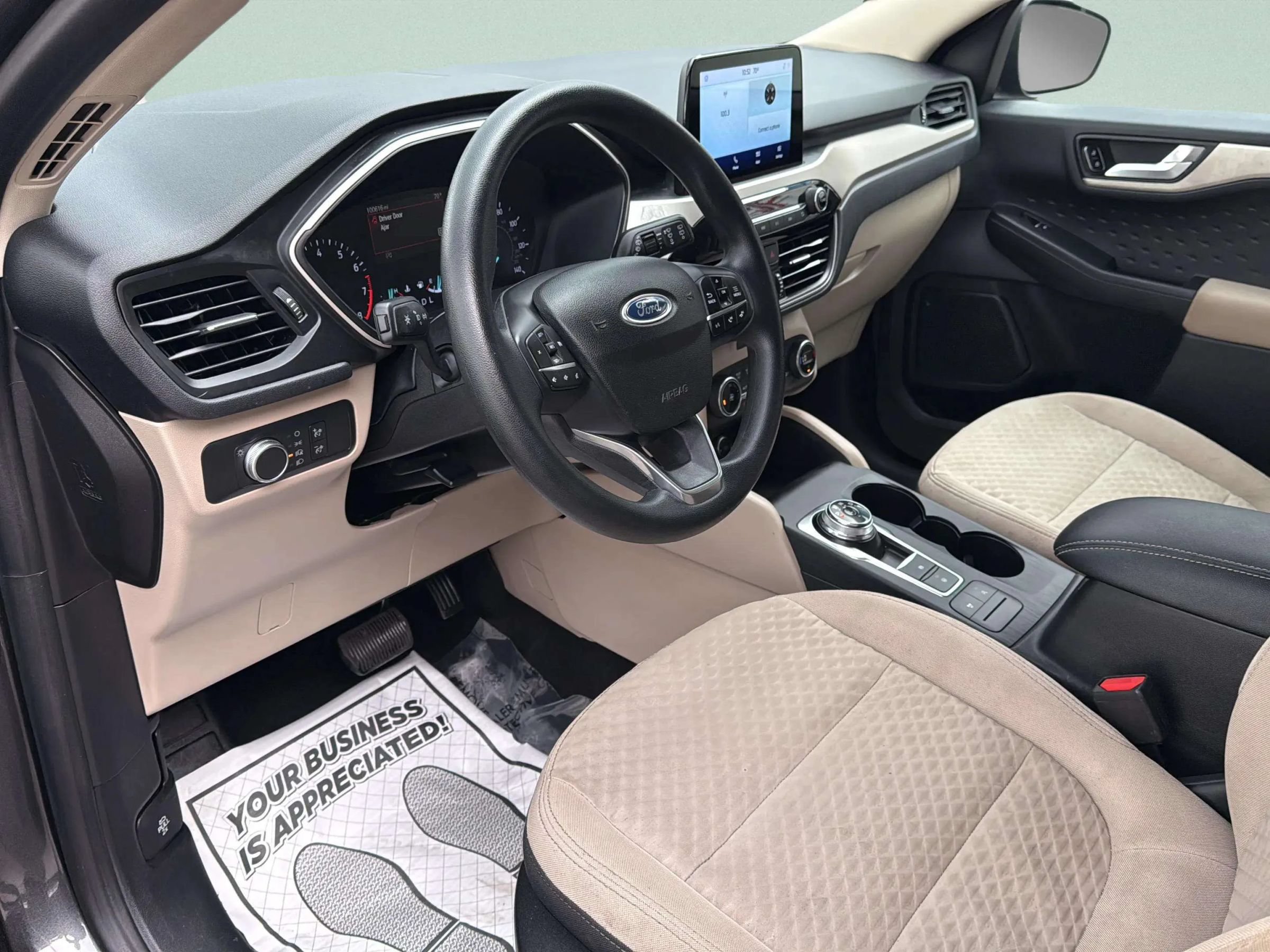 Used 2020 Ford Escape SE FWD image 24