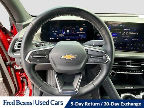 Used 2026 Chevrolet Traverse LT w/ Sun and Wheel Package AWD/4WD image 14