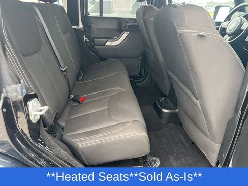 Used 2017 Jeep Wrangler Unlimited Sahara w/ Connectivity Group image 27