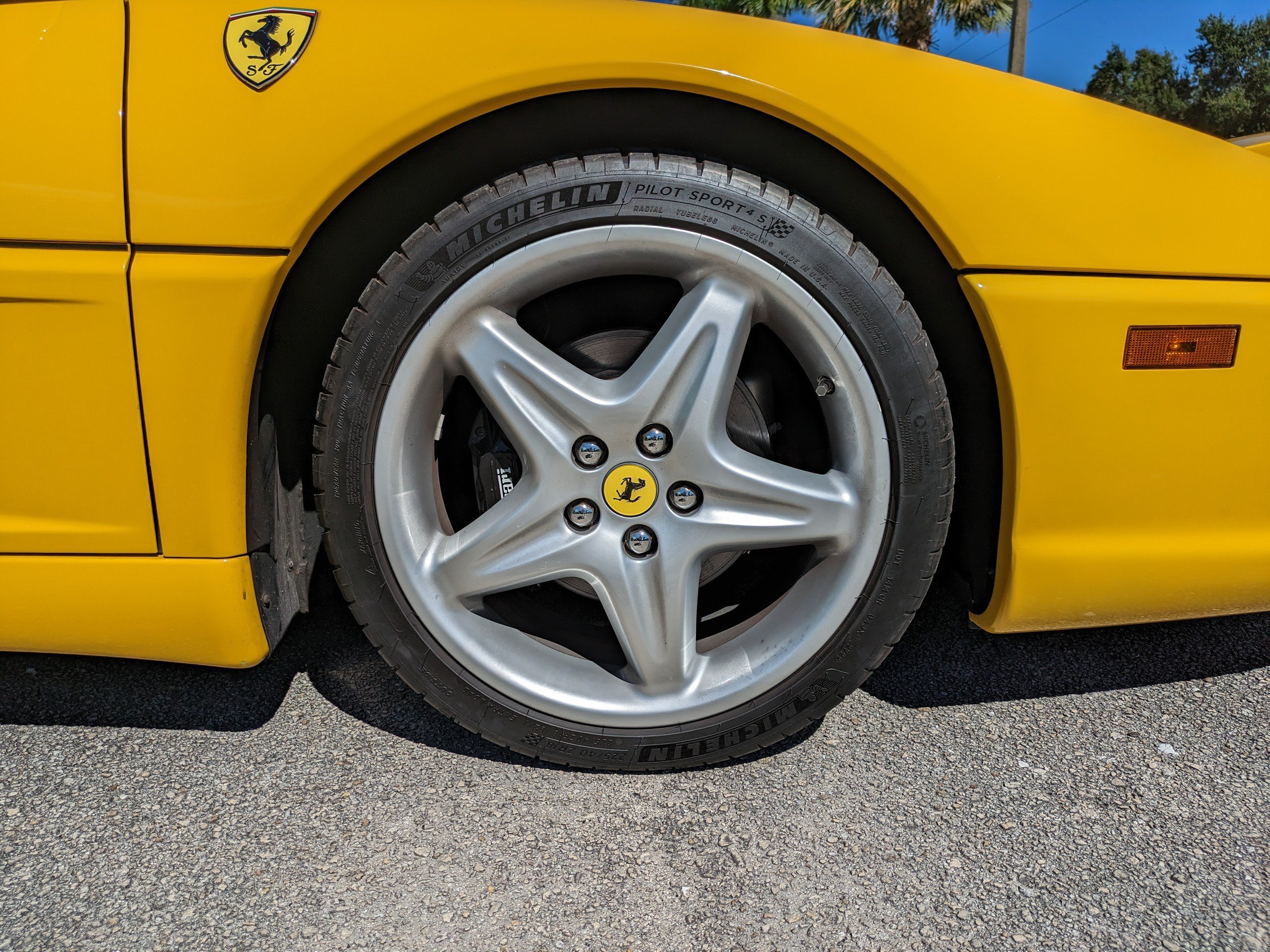 Used 1999 Ferrari F355 Spider RWD image 13
