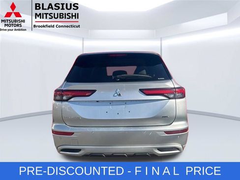 Used 2022 Mitsubishi Outlander SEL AWD/4WD image 13