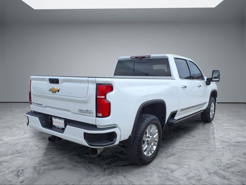 Used 2025 Chevrolet Silverado 2500 High Country w/ High Country Premium Package image 7