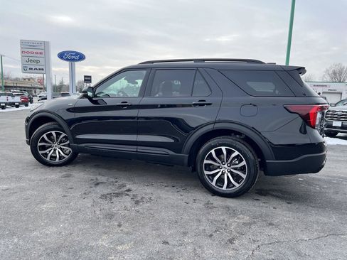 New 2026 Ford Explorer ST-Line image 11