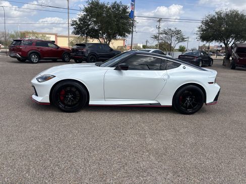 Used 2024 Nissan Z NISMO w/ Floor Mat Package image 2