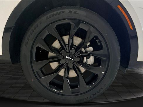 Used 2023 Kia Sorento SX AWD/4WD image 35