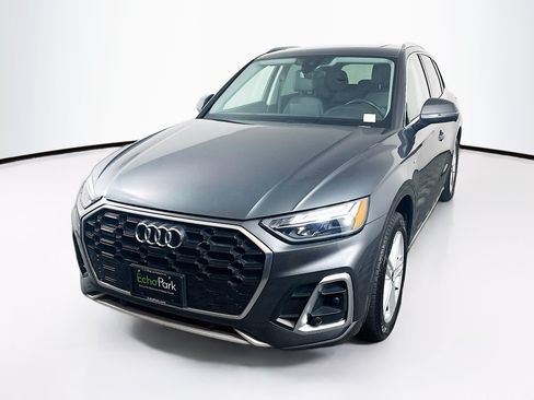Used 2021 Audi Q5 e Premium Plus w/ Premium Plus Package AWD/4WD image 3