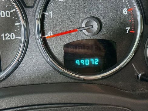 Used 2010 Jeep Liberty Renegade AWD/4WD image 16
