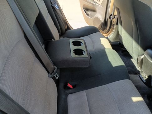 Used 2012 Chevrolet Cruze LS image 15