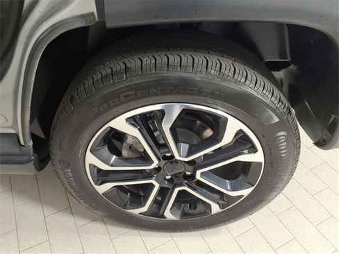 Used 2024 Jeep Compass Limited image 23