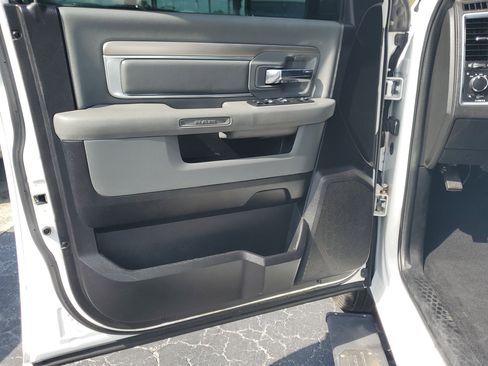 Used 2016 RAM 1500 Classic SLT image 15