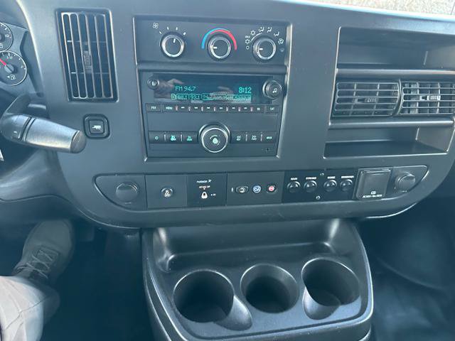 Used 2015 Chevrolet Express 2500 RWD image 22