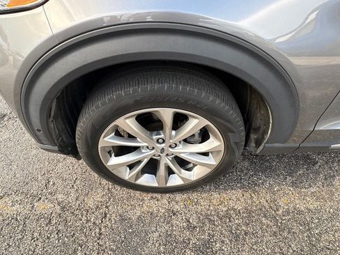 Used 2021 Ford Explorer Platinum w/ Equipment Group 601A AWD/4WD image 13