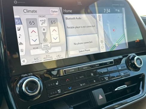 Used 2020 Toyota Highlander Platinum FWD image 23