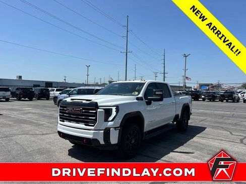 Used 2025 GMC Sierra 2500 AT4 w/ AT4 Premium Plus Package AWD/4WD image 1