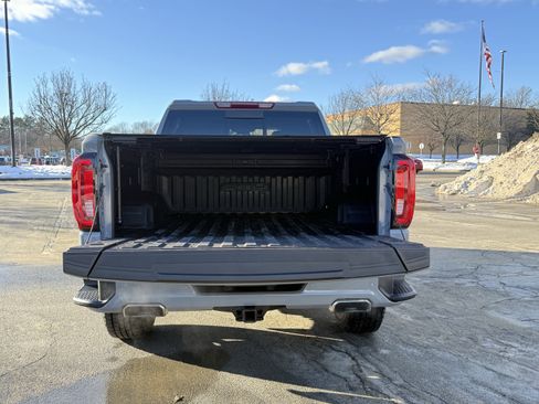 Used 2024 GMC Sierra 1500 AT4 w/ AT4 Premium Package image 31