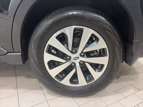 Used 2024 Subaru Outback Premium AWD/4WD image 22