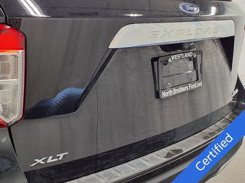 Certified 2023 Ford Explorer XLT w/ Equipment Group 202A AWD/4WD image 23
