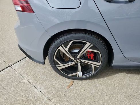 New 2026 Volkswagen GTI SE image 5