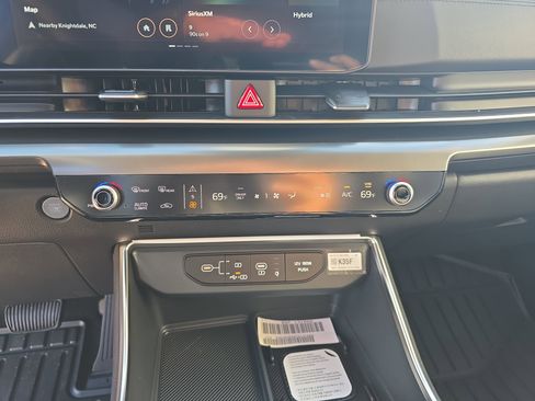 New 2026 Kia Carnival SX image 23