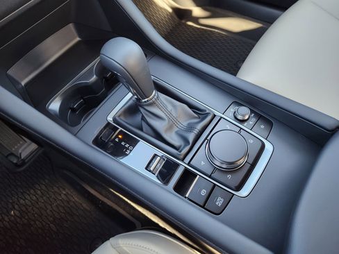 New 2026 MAZDA MAZDA3 2.5 S Sedan w/ Preferred Pkg image 19