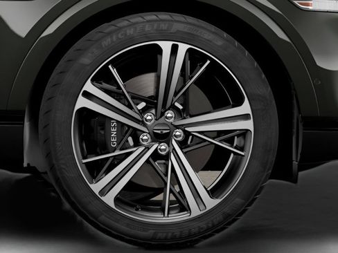 Used 2025 Genesis GV80 3.5T e-SC AWD/4WD image 14