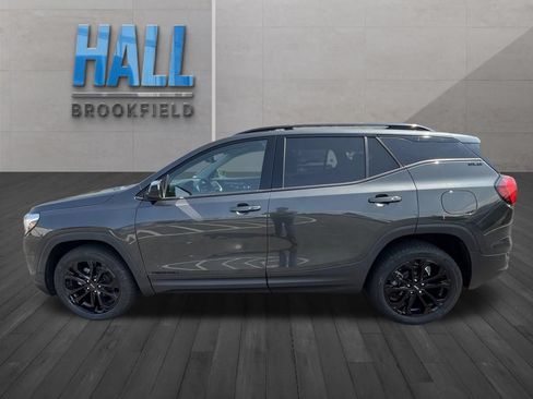 Used 2021 GMC Terrain SLE w/ Driver Convenience Package AWD/4WD image 2