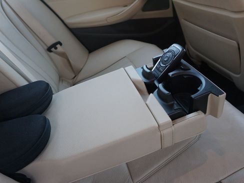 Used 2017 BMW 540i 540i Sedan 4D image 23