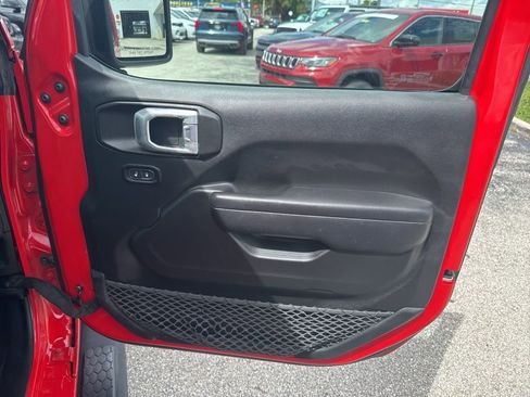 Certified 2021 Jeep Wrangler Unlimited Sport image 21