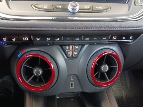 Used 2023 Chevrolet Blazer RS w/ Enhanced Convenience Package image 22