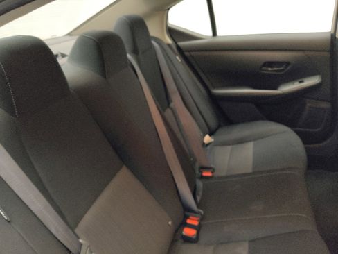 Used 2025 Nissan Sentra SV FWD image 19