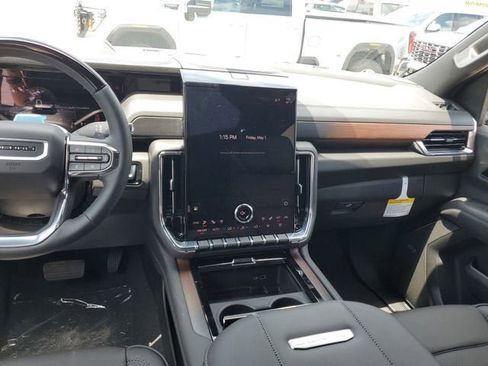 New 2026 GMC Yukon Denali AWD/4WD image 14