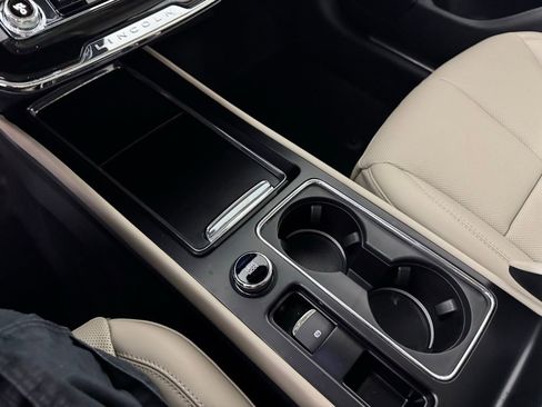 New 2026 Lincoln Corsair Premiere image 30