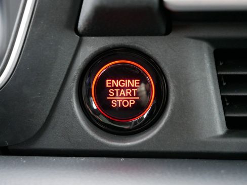 Used 2025 Honda Pilot Elite image 31