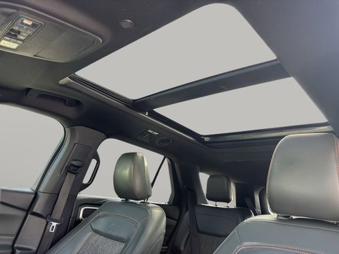 Certified 2021 Ford Explorer Timberline image 17