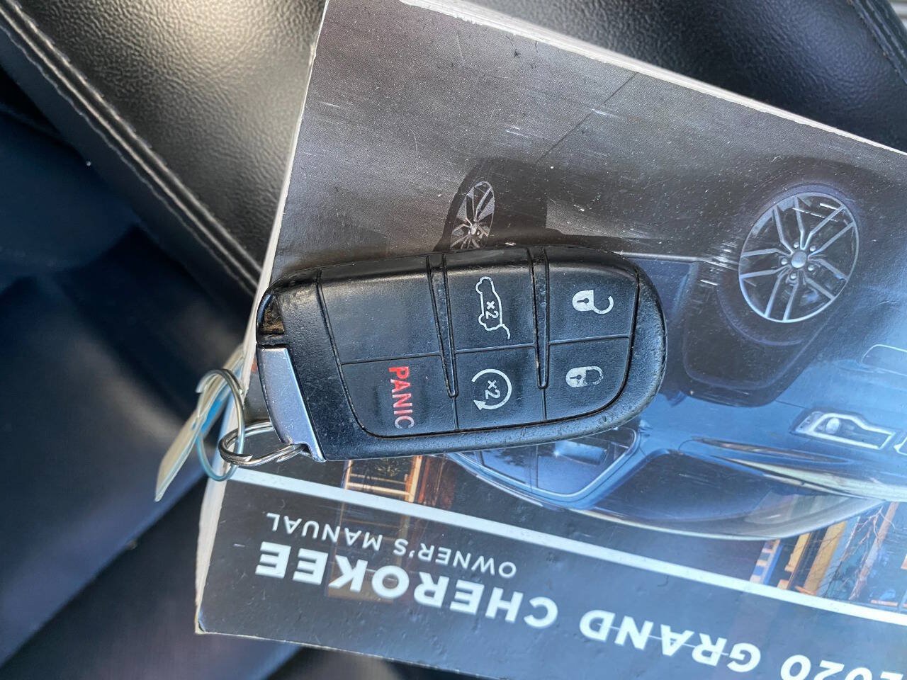 Used 2020 Jeep Grand Cherokee Limited w/ Luxury Group II AWD/4WD image 20