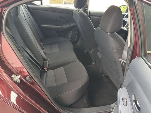 Used 2025 Nissan Sentra SV FWD image 12