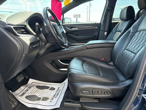 Used 2023 Buick Enclave Avenir w/ Avenir Technology Package AWD/4WD image 29