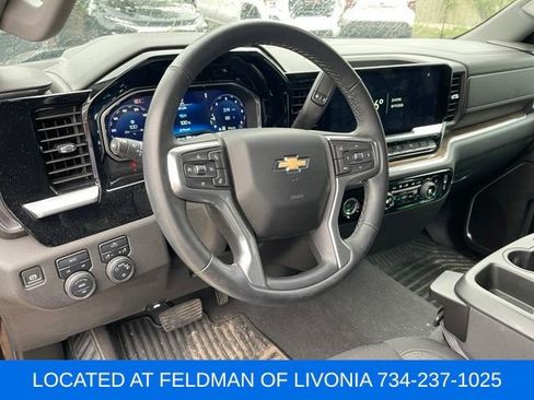 Used 2024 Chevrolet Silverado 1500 LT AWD/4WD image 7