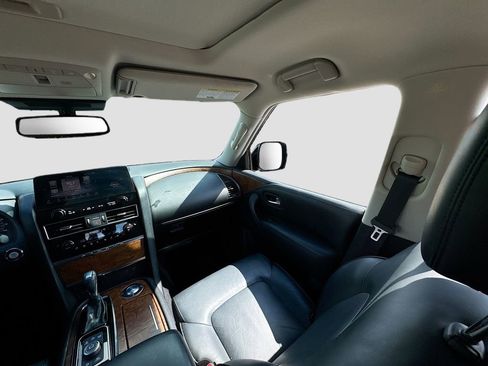 Used 2024 Nissan Armada SL image 28